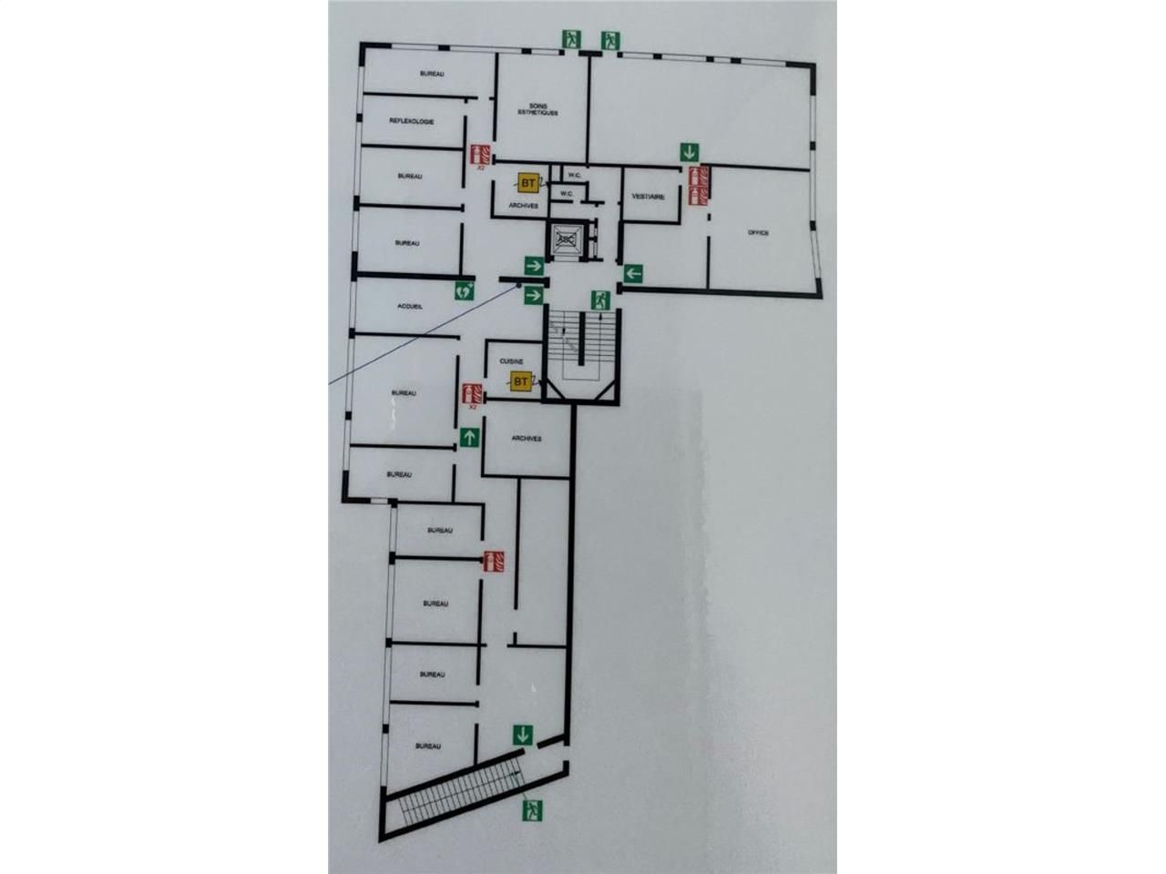 Vente bureaux 328 m² divisibles à partir de 116 m²