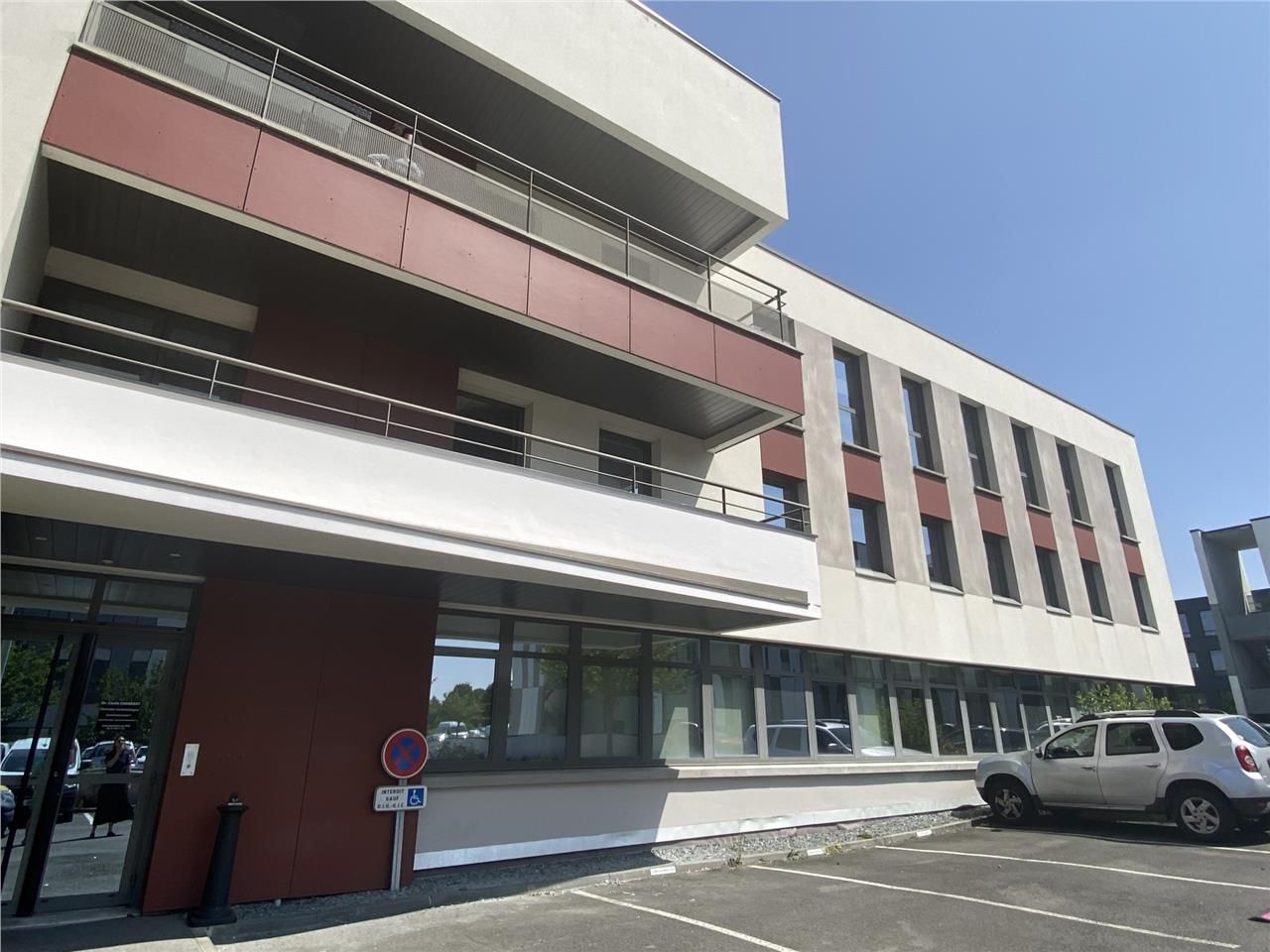 Situé sur le parc Edonia, au coeur d'une zone ter