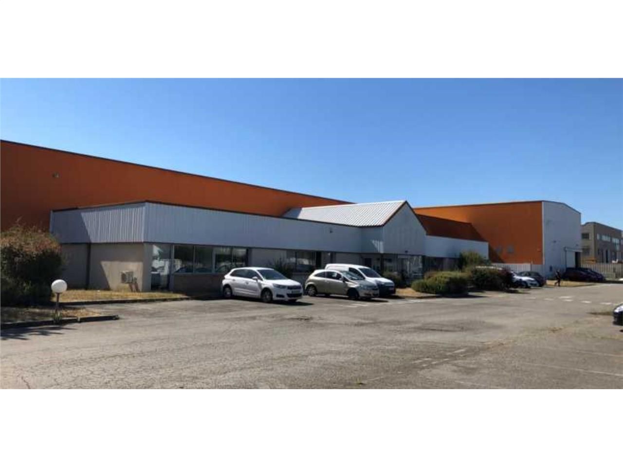 Locaux mixtes à louer (Activité et Bureaux), à TO