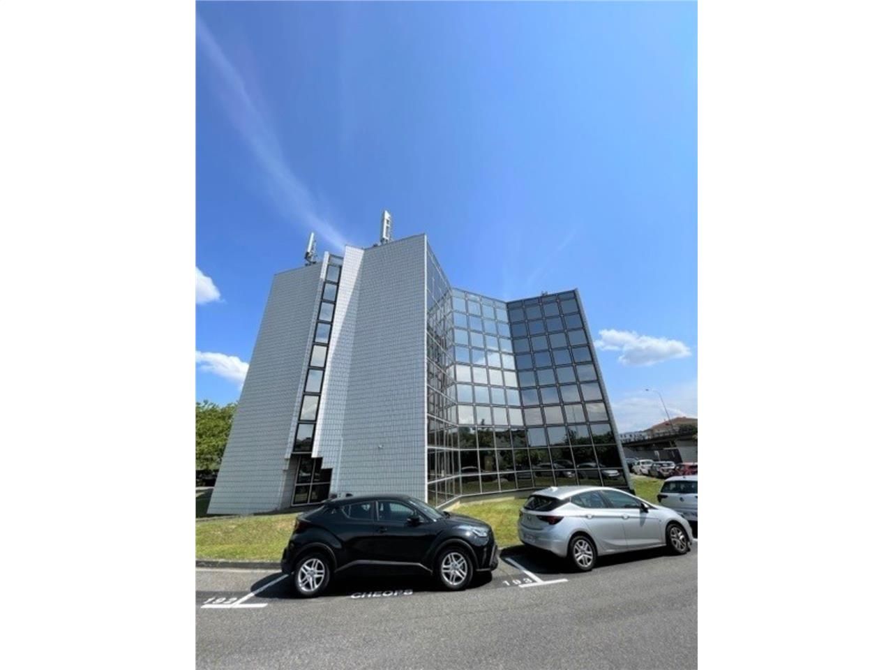 Bureaux à louer face à l'Aéroport de Toulouse-Bla