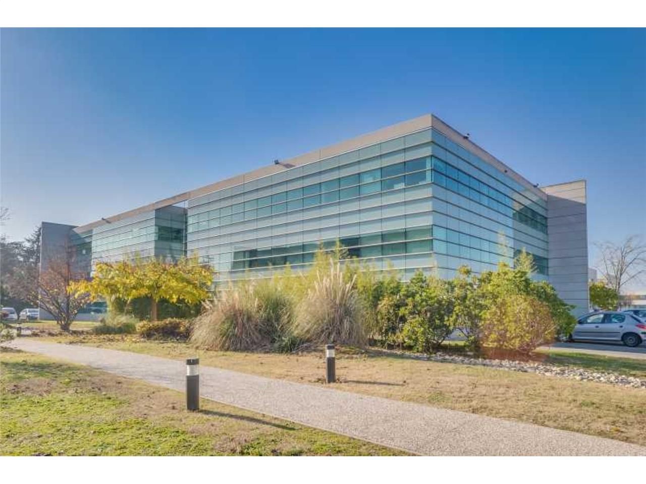 Bureaux à  louer à TOULOUSE, dans un ensemble imm