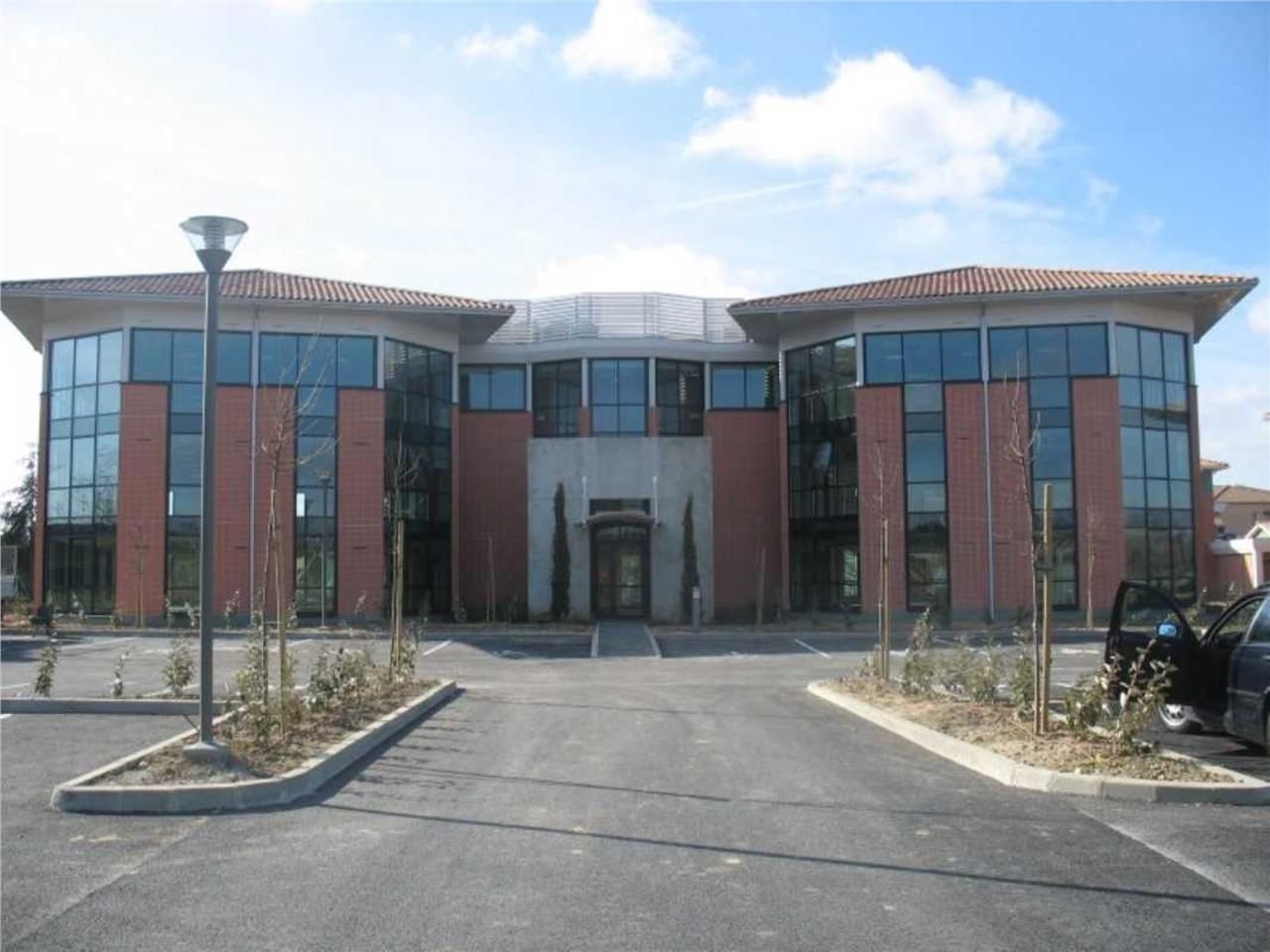 Bureaux à louer à TOULOUSE dans un ensemble terti