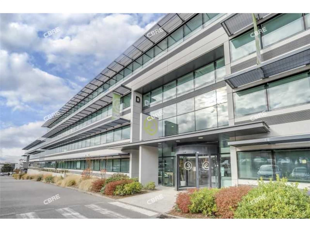 Bureaux à louer à BALMA, proches du centre commer