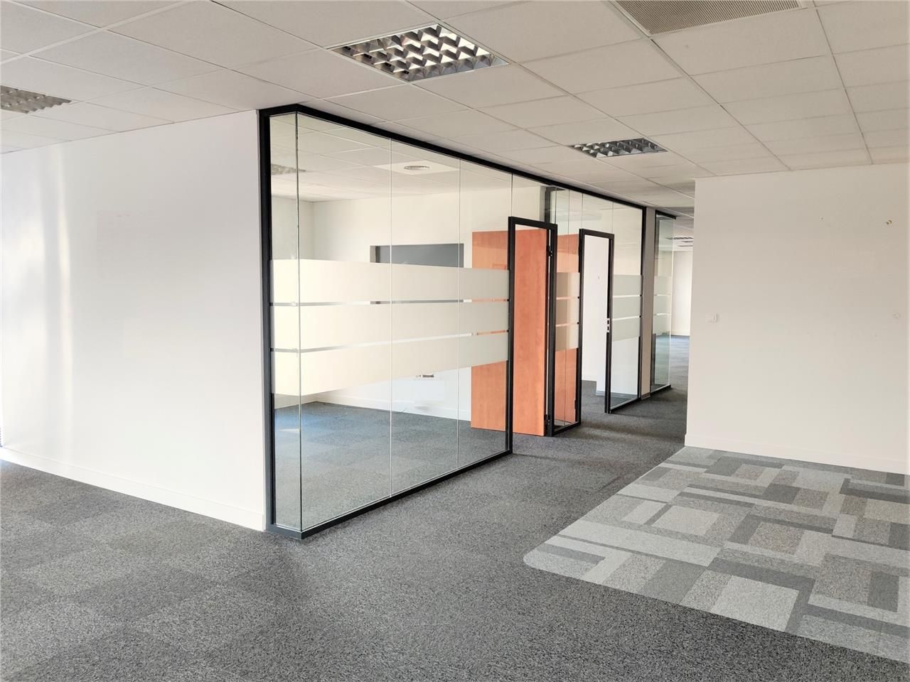 Bureaux à louer, à proximité immédiate de la roca