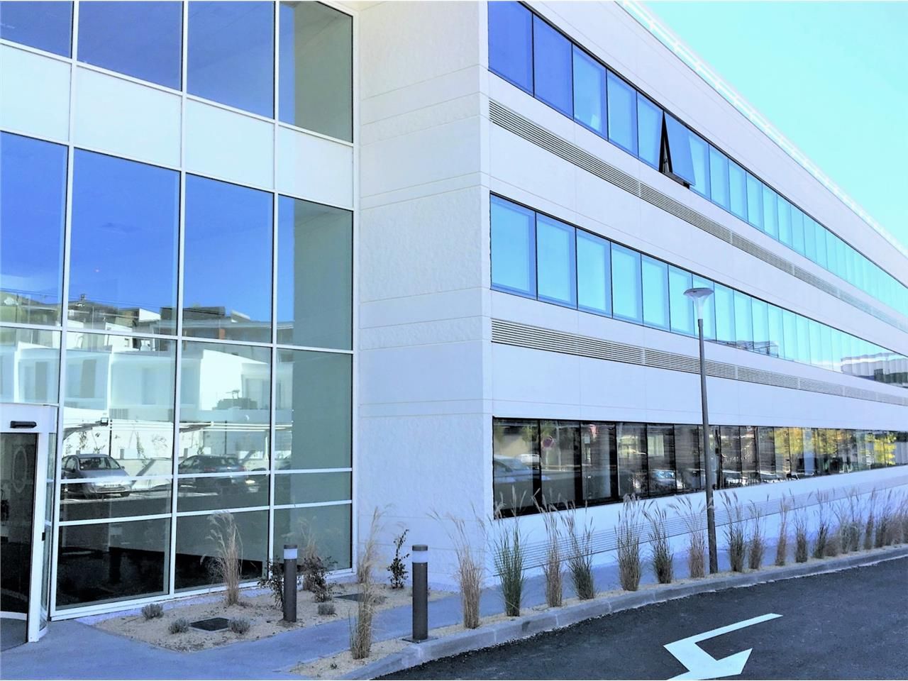 Dans un immeuble neuf, situé au coeur de l'éco-qu