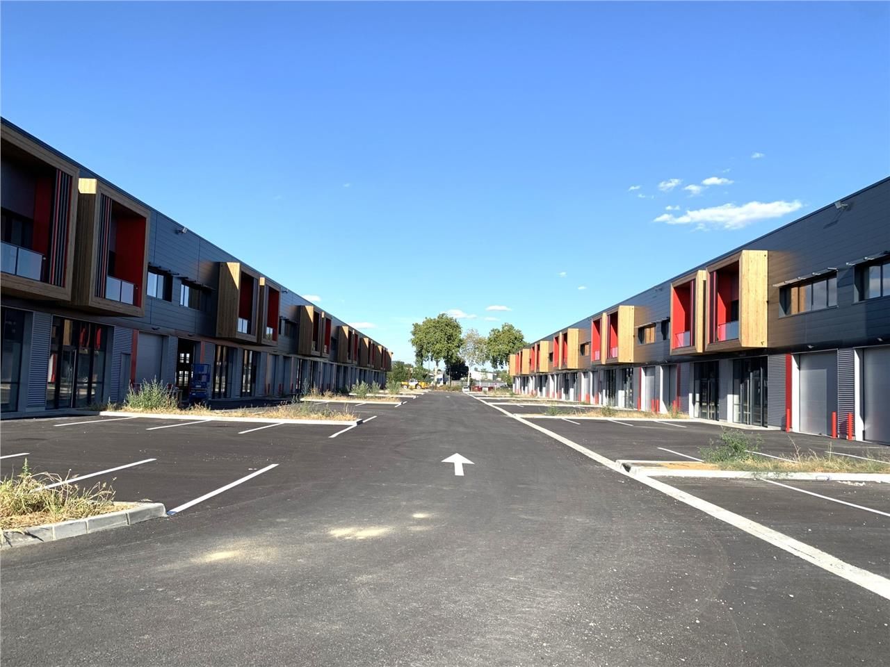 Locaux d'activité neufs à louer à FENOUILLET,  en