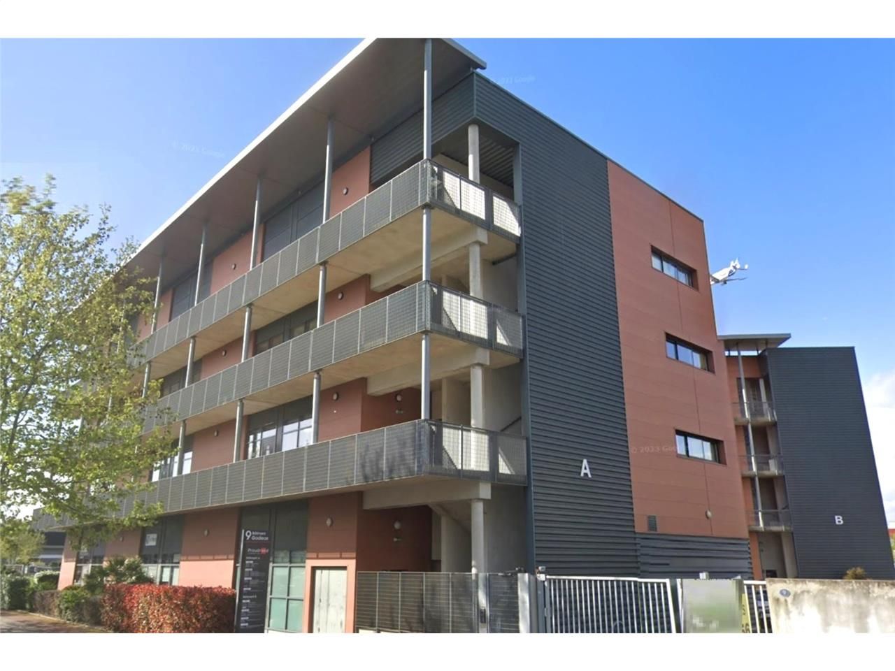 Bureaux à vendre ou à louer dans un programme mix