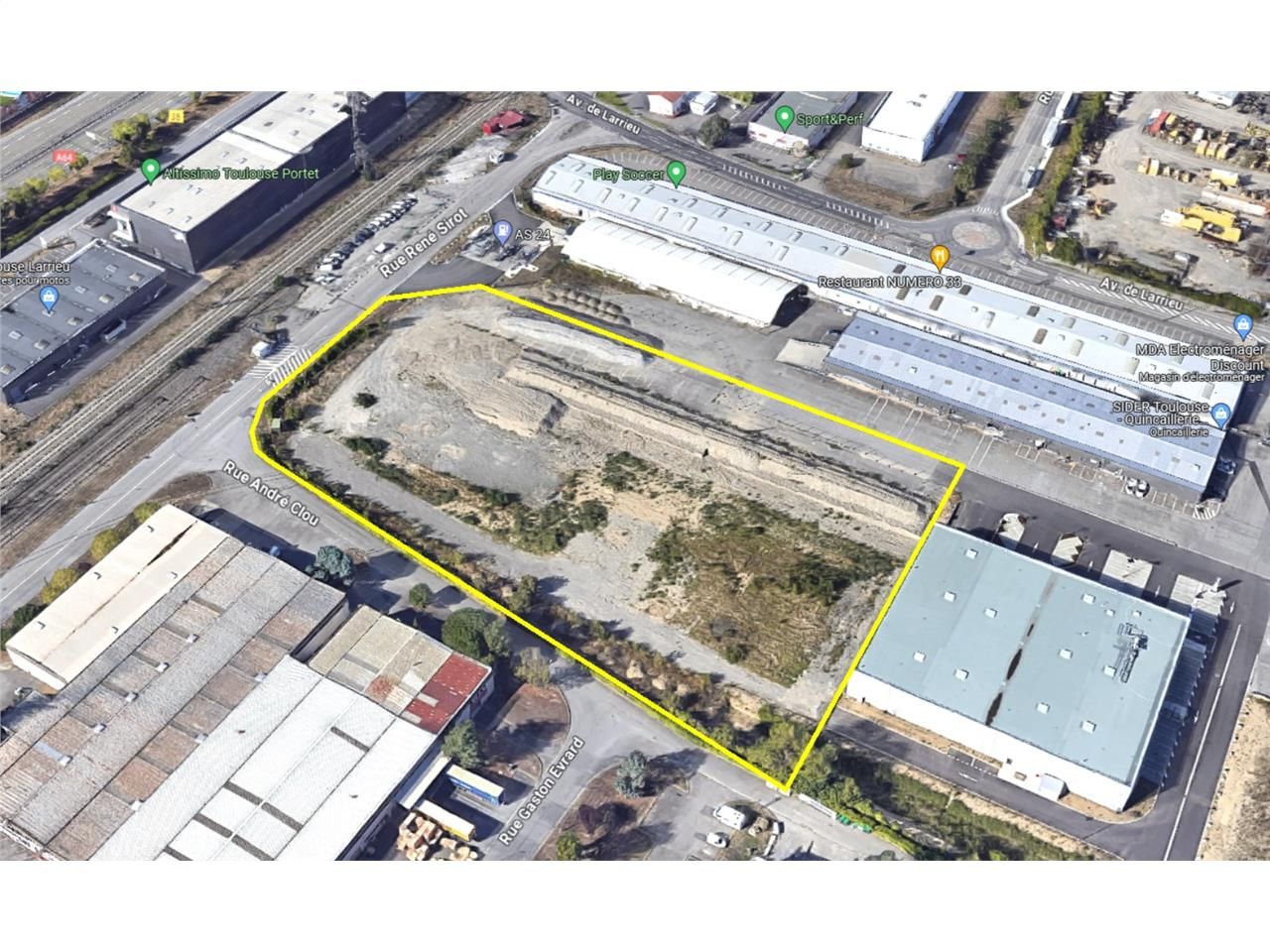 Entrepôt neuf type messagerie à louer au Sud Oues