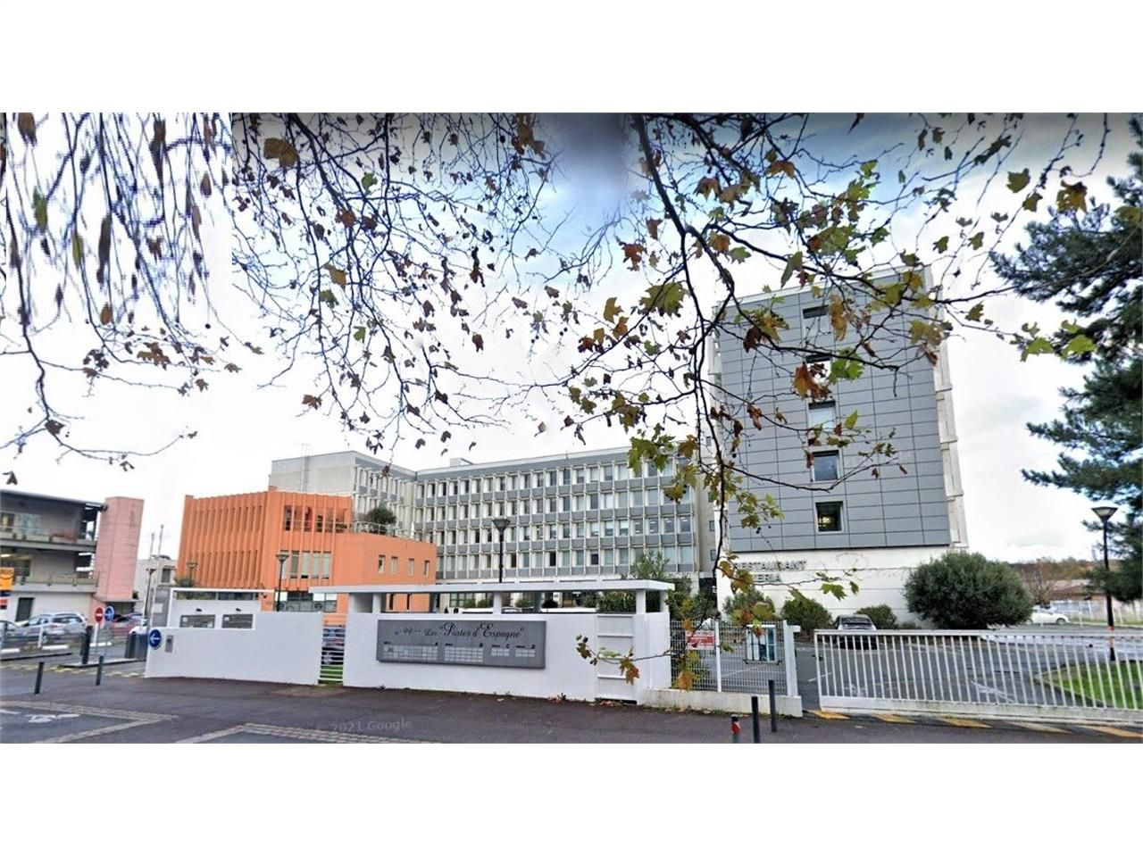 Bureaux à louer dans un immeuble proche du quarti