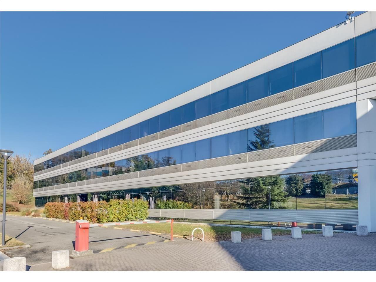 Bureaux à louer, à TOULOUSE sur le Parc de la Pla
