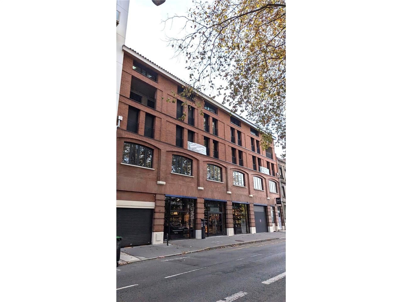 Bureaux neuf à louer à TOULOUSE, en bordure du Ca