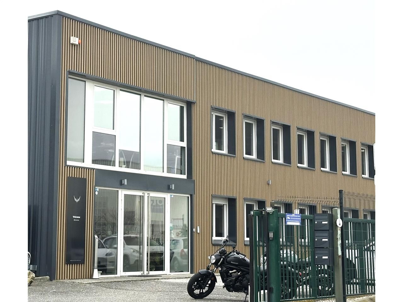 Bureaux à louer, dans le parc tertiaire de Basso-