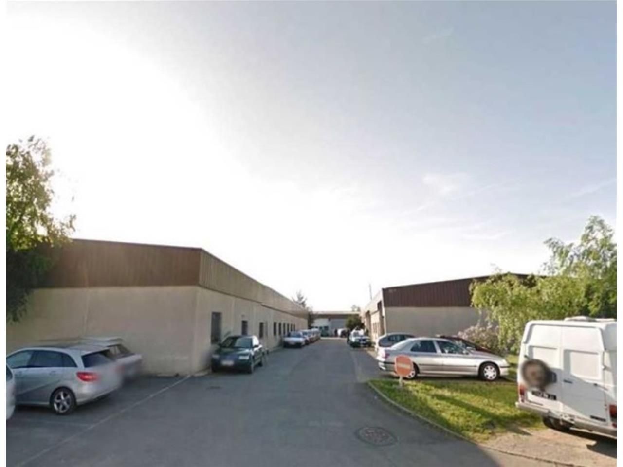 A louer, locaux mixtes (Activité et Bureaux) dans