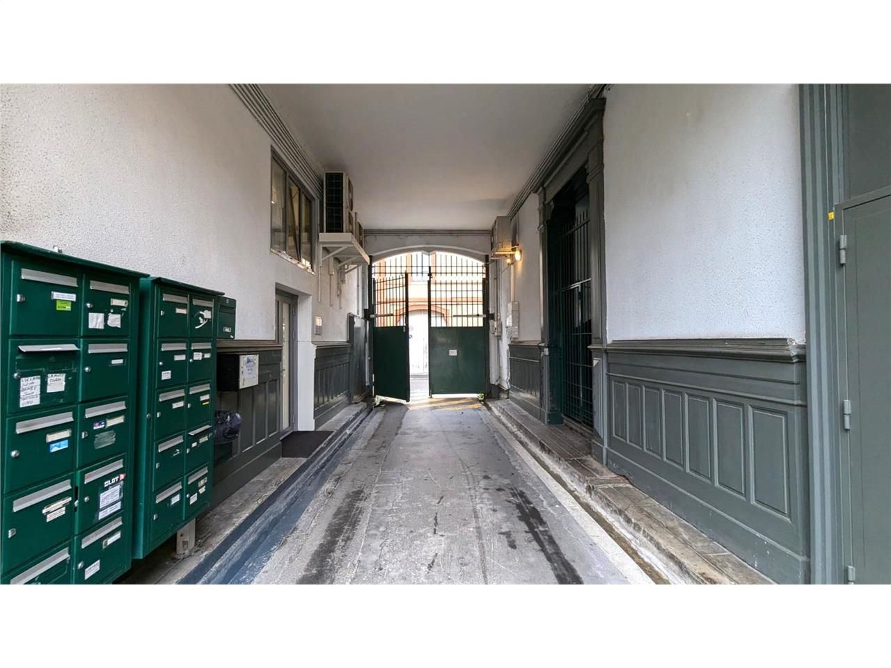 Bureaux à vendre ou à louer à TOULOUSE , en hyper