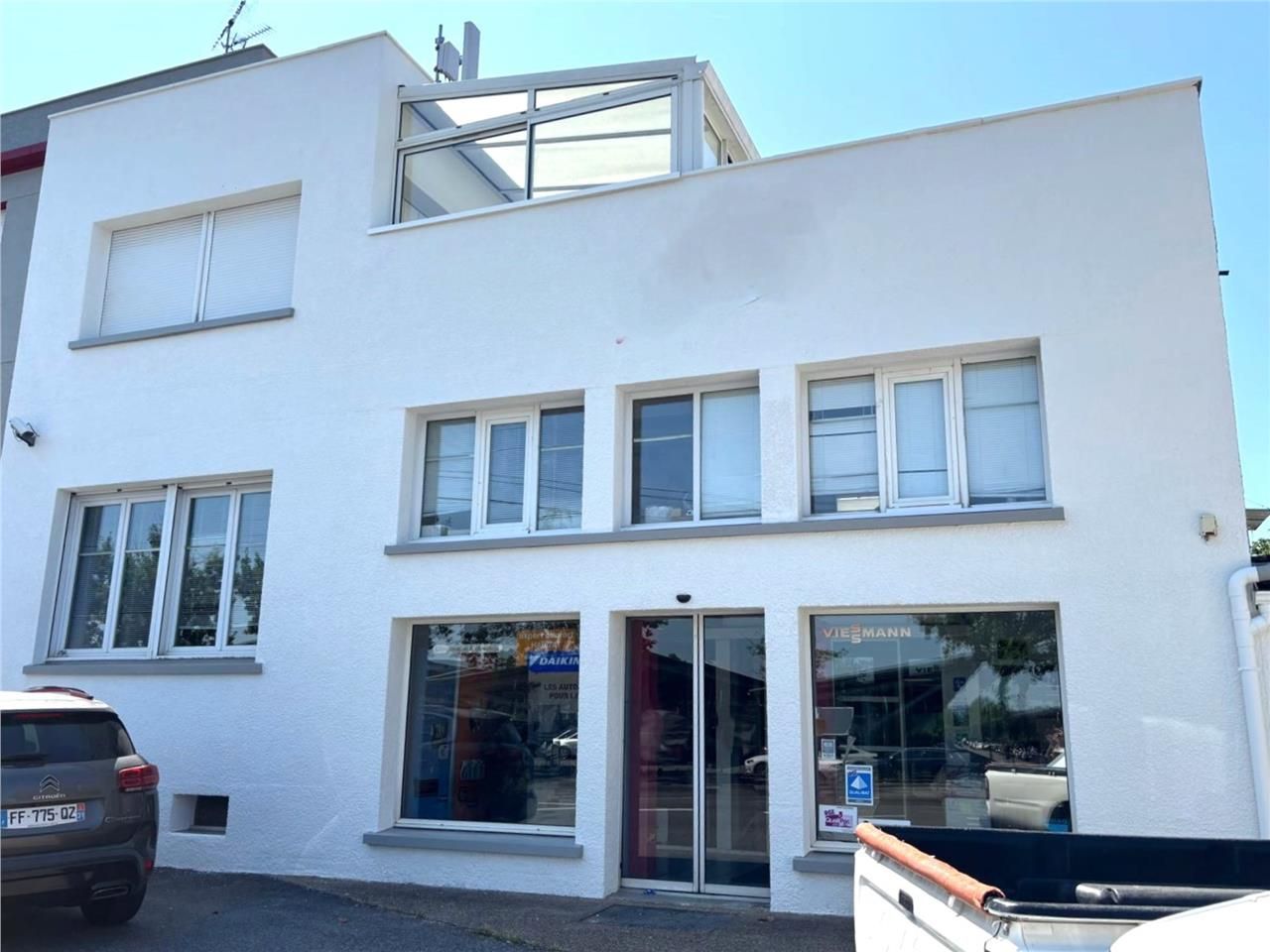 Local mixte (activité et bureaux) à vendre ou à l