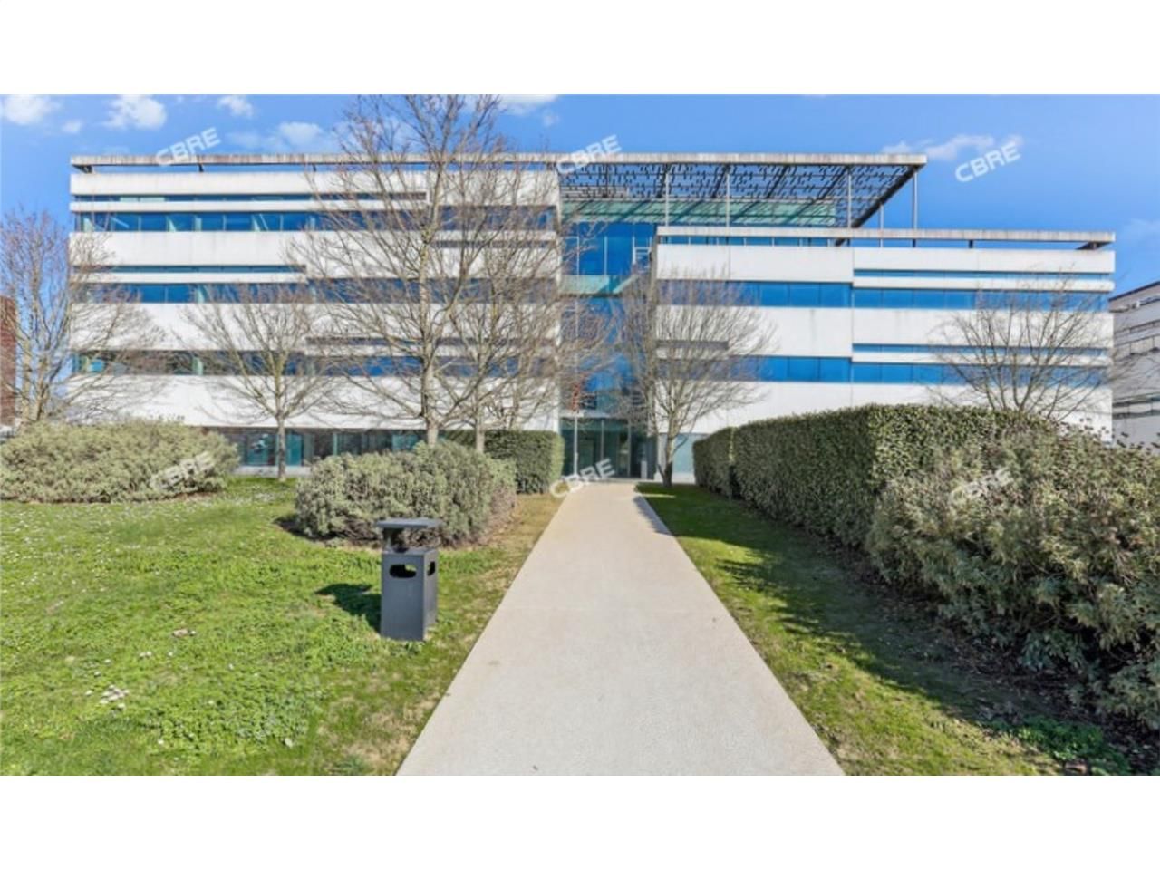 Bureaux à louer à BALMA, dans un immeuble récent 