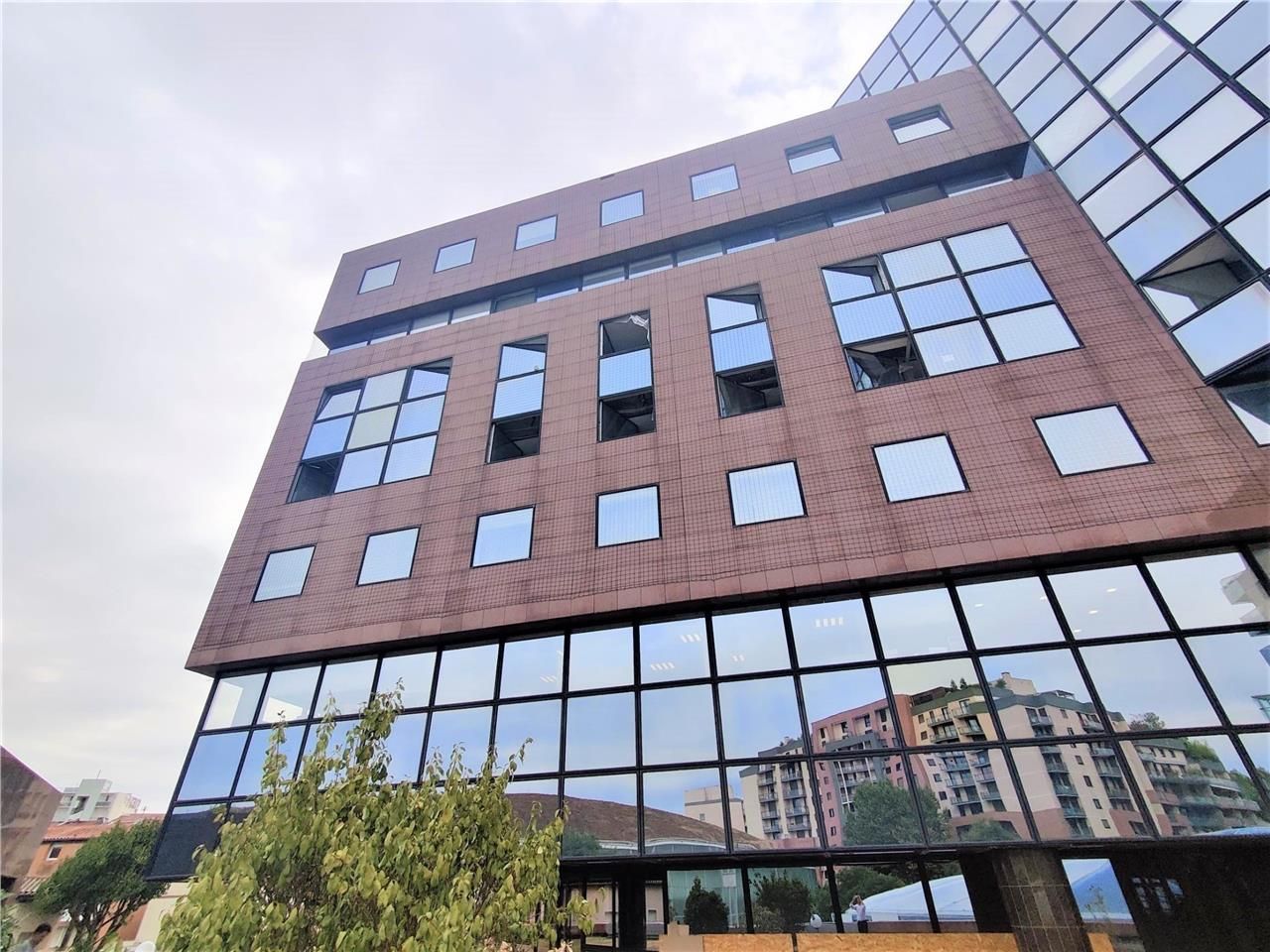 Bureaux à louer à TOULOUSE  dans un immeuble béné