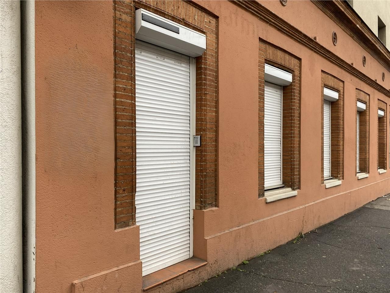 Bureaux à vendre en façade du Boulevard des Récol