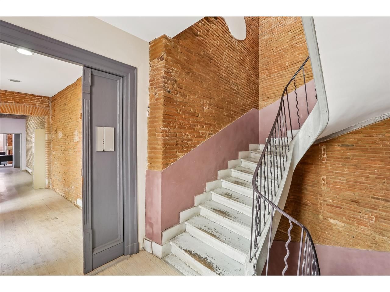 Bureaux à louer au centre-ville de  TOULOUSE. Sur