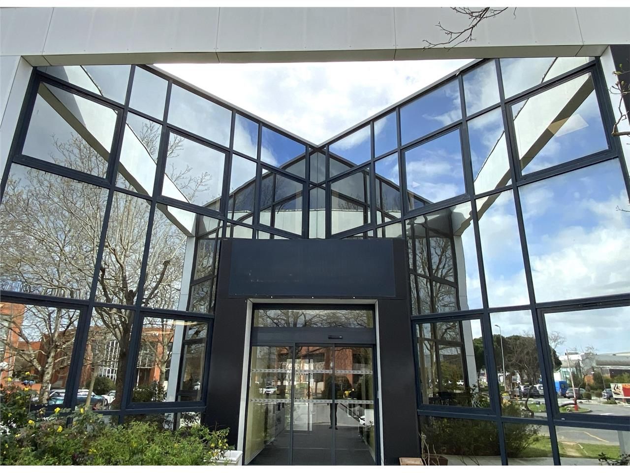 Bureaux à louer à LABEGE ENVOVA dans un immeuble 