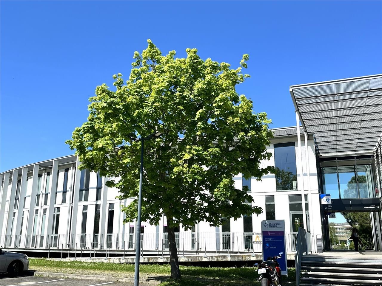 Bureaux à louer dans un immeuble adossé à l'Oncop
