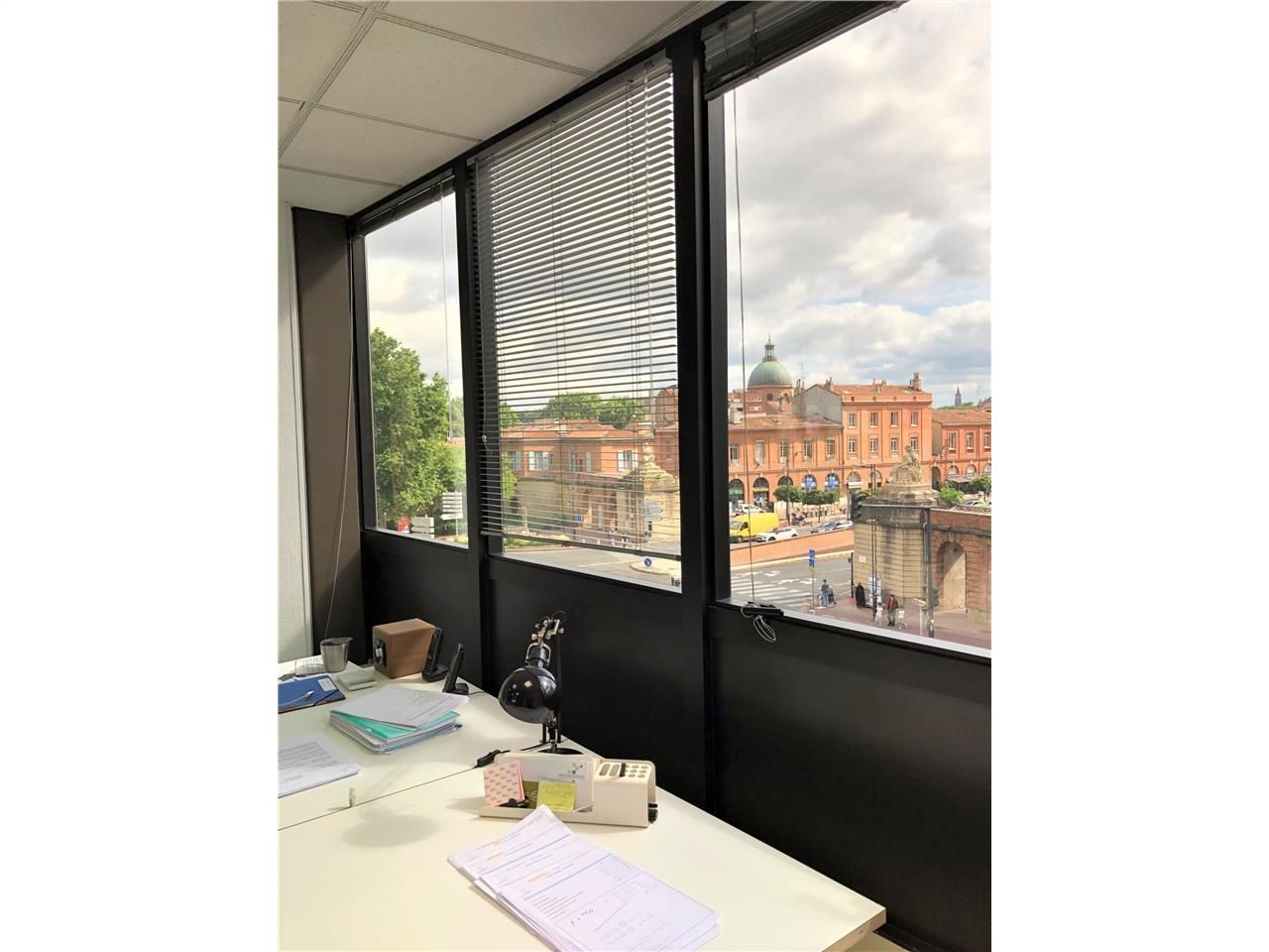 Bureaux à louer dans un immeuble de qualité au pi