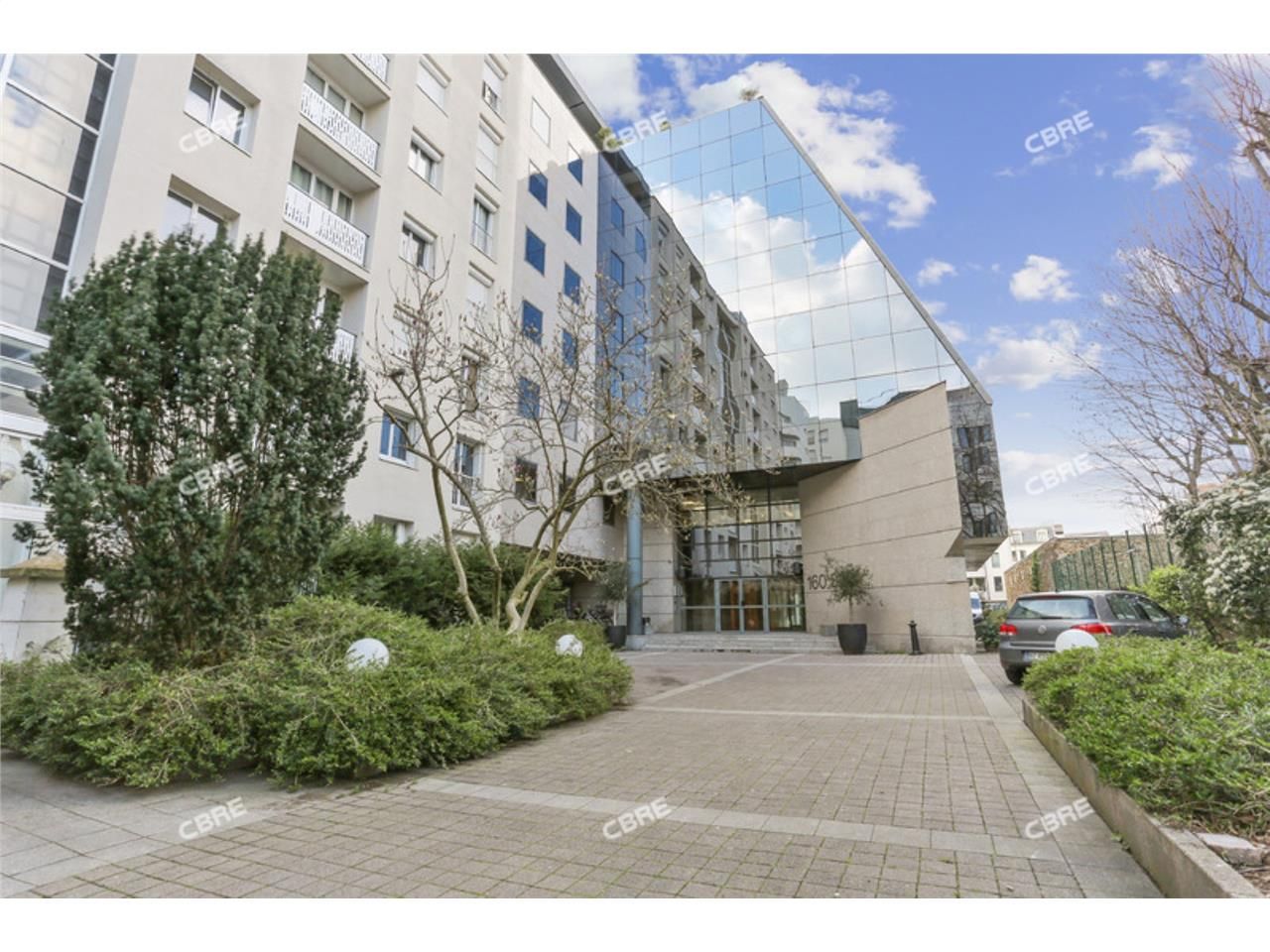 CBRE numéro 1 mondial en immobilier d'entreprise 