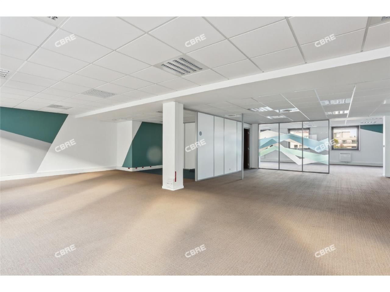 CBRE numéro 1 mondial en immobilier d'entreprise 