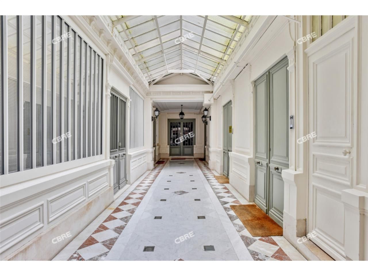 CBRE numéro 1 mondial en immobilier d'entreprise 