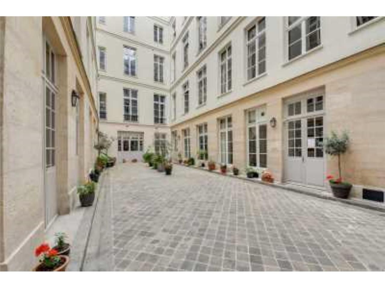 CBRE, conseil et transaction, vous propose à la v