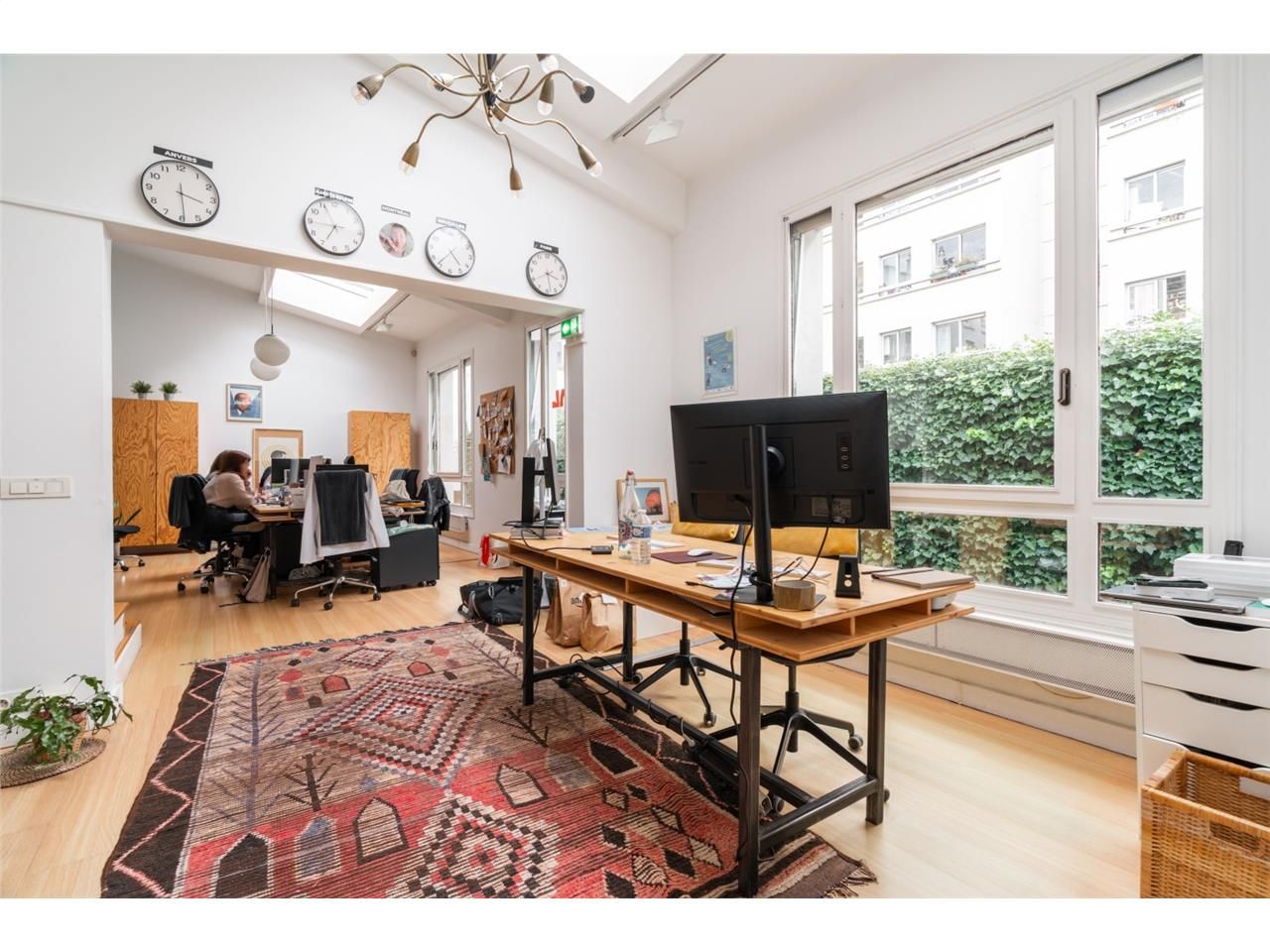 A VENDRE - OPPORTUNITE - Paris 18e - CBRE vous pr