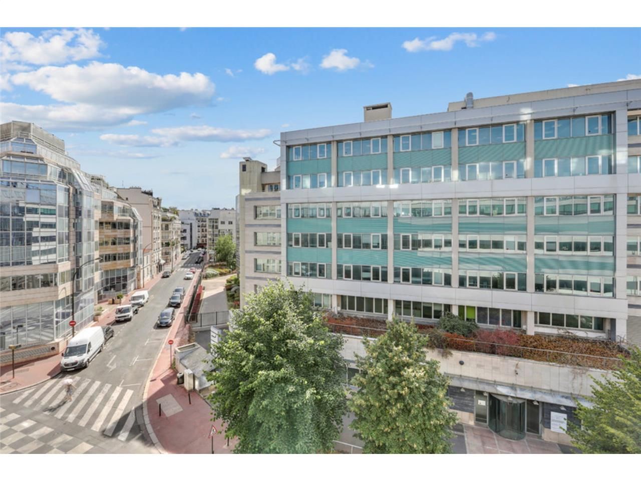 CBRE vous propose des surfaces de bureaux à la ve