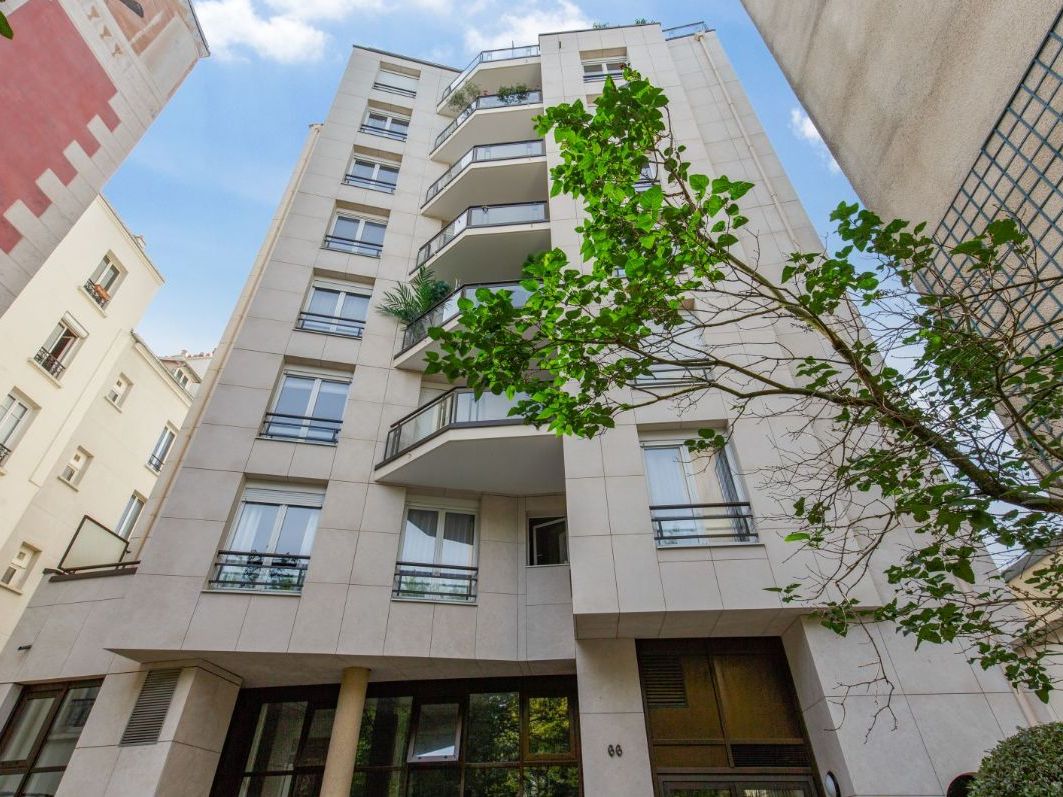 CBRE vous propose à la vente des bureaux d'enviro