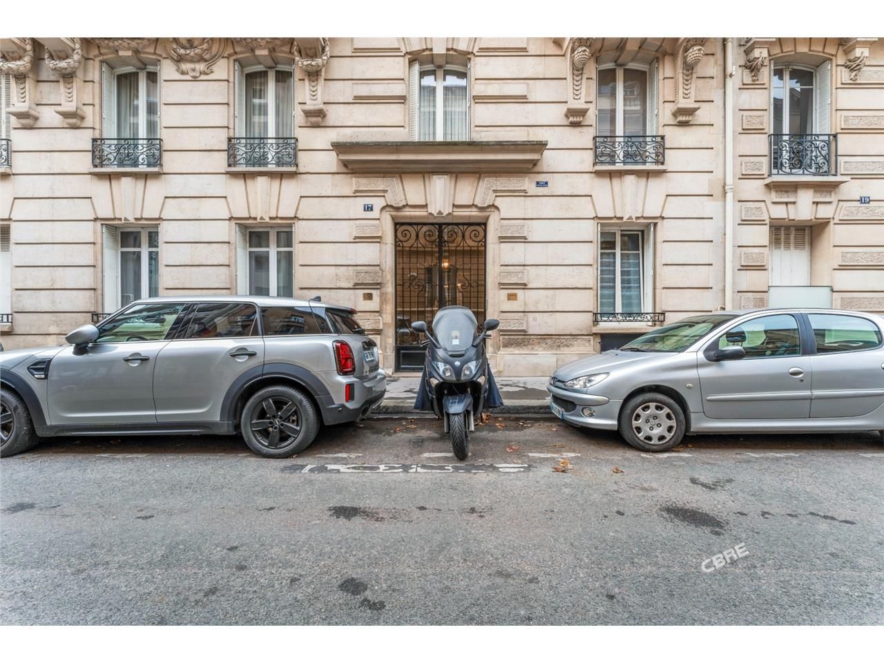 En exclusivité, CBRE, vous propose une surface de