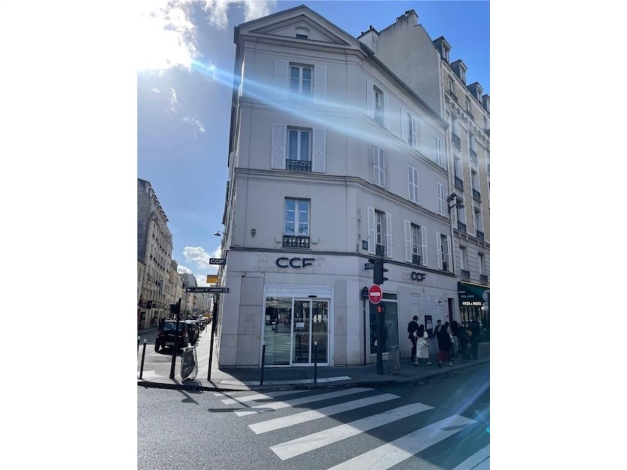 CBRE vous propose à la vente un local commercial/