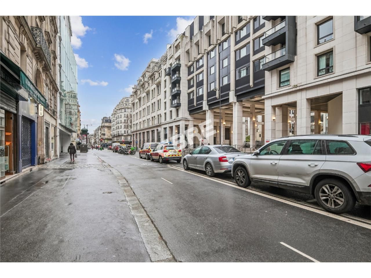 CBRE leader mondial en immobilier d'entreprise pr