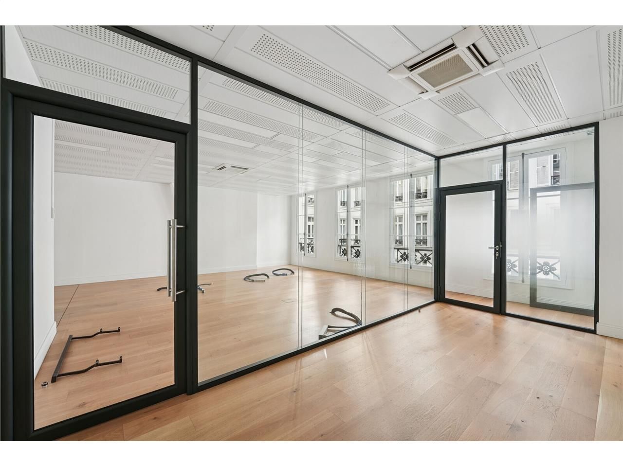 Bureaux lumineux de 226 m² environ en exclusivité