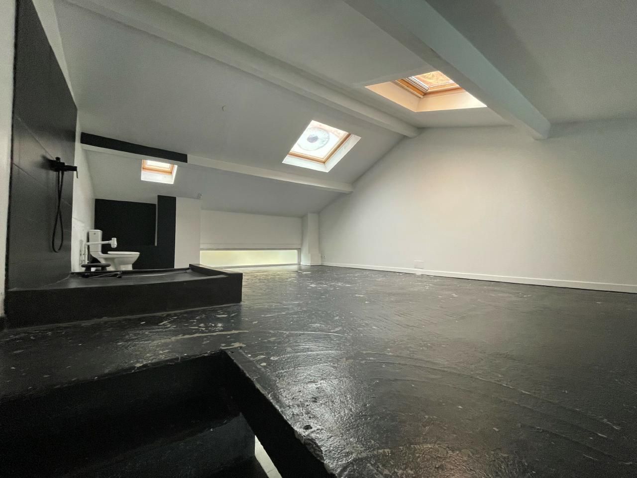 125 m² pour ce activité en vente à Malakoff