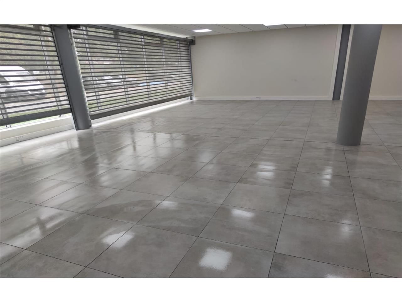 CBRE vous propose à louer, un bâtiment indépendan