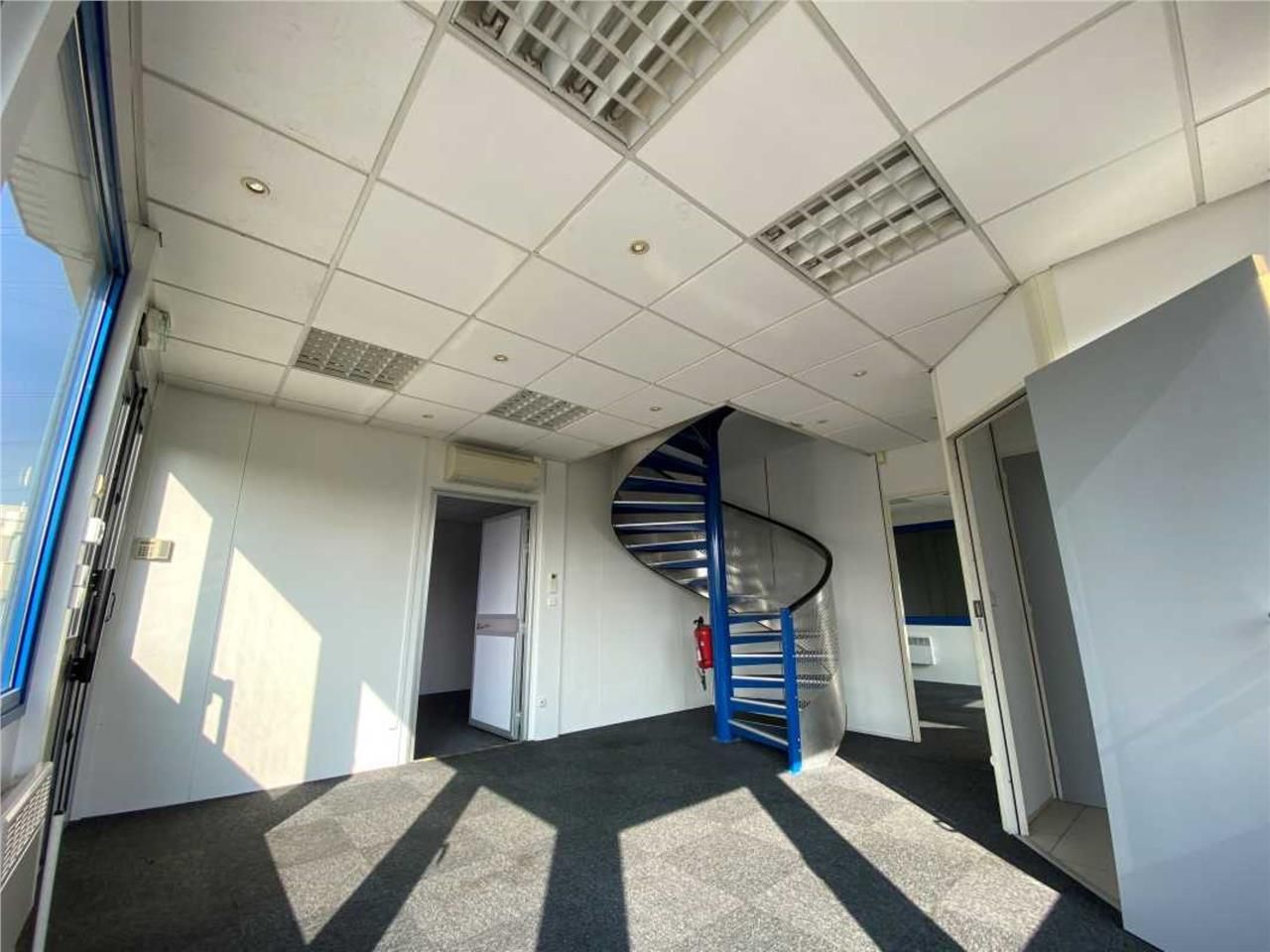 CBRE vous propose à louer un local d'activités si