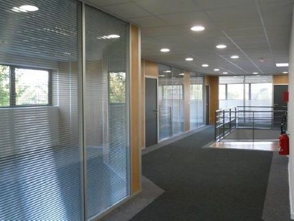 LOGISTIQUE URBAINE - CBRE vous propose à la locat