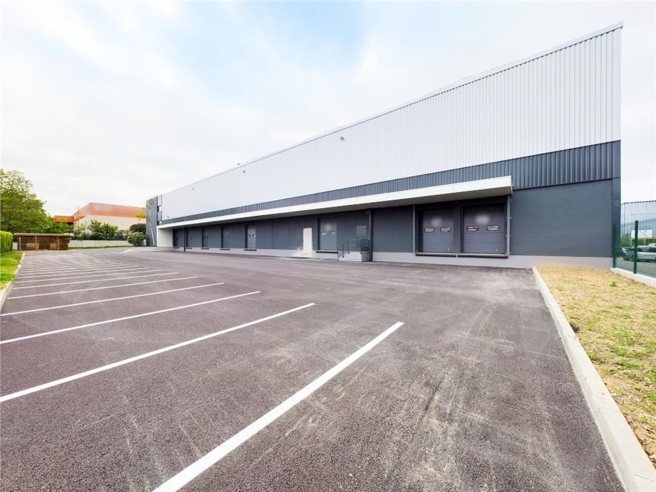 LOGISTIQUE URBAINE - CBRE vous propose à louer,