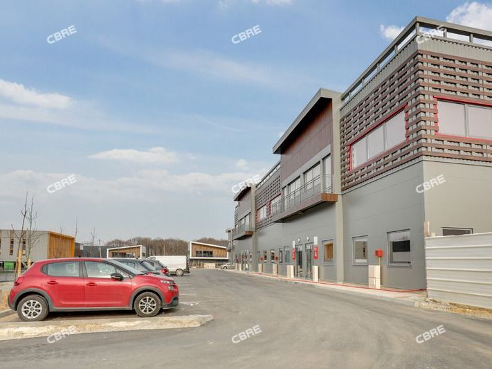 CBRE vous propose à louer un entrepôt/local d'act
