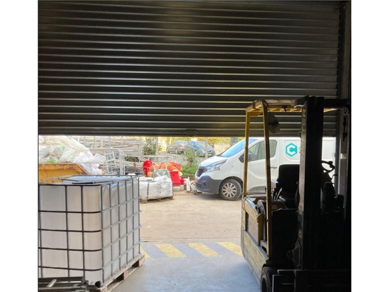 CBRE vous propose à louer, un entrepôt/local d'ac