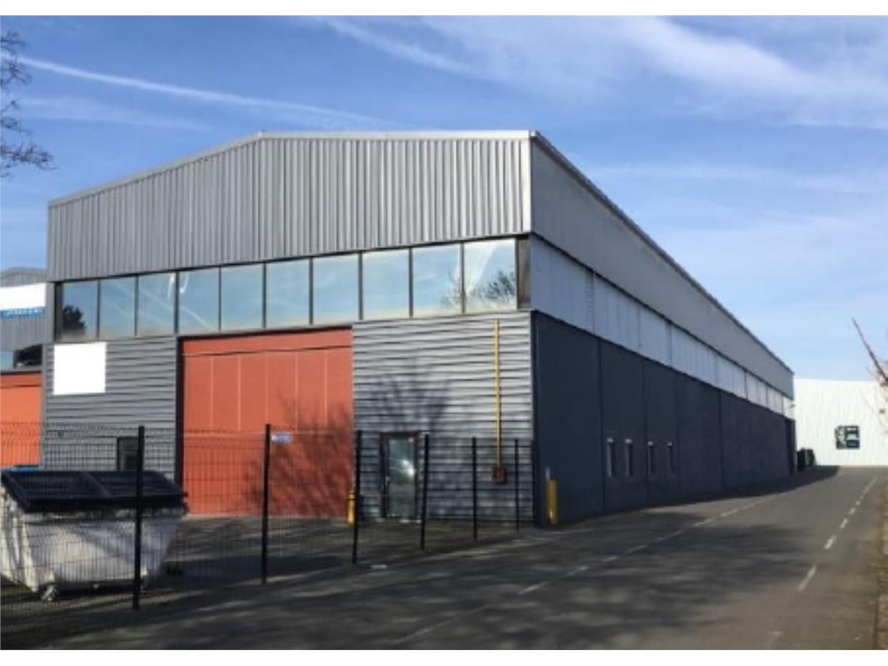 A LOUER - CBRE vous propose sur la commune d'Ingr