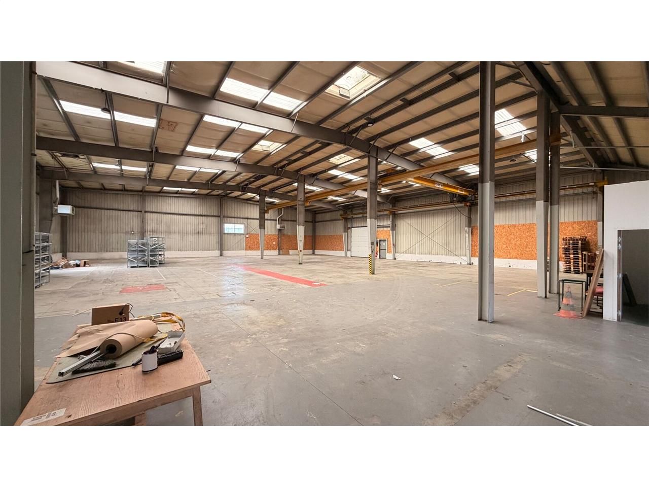 CBRE vous propose à louer un bâtiment indépendant