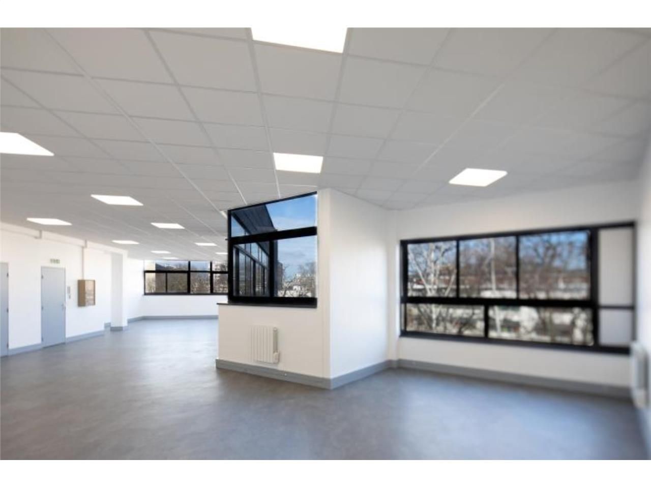 LOGISTIQUE URBAINE - CBRE vous propose à louer, d