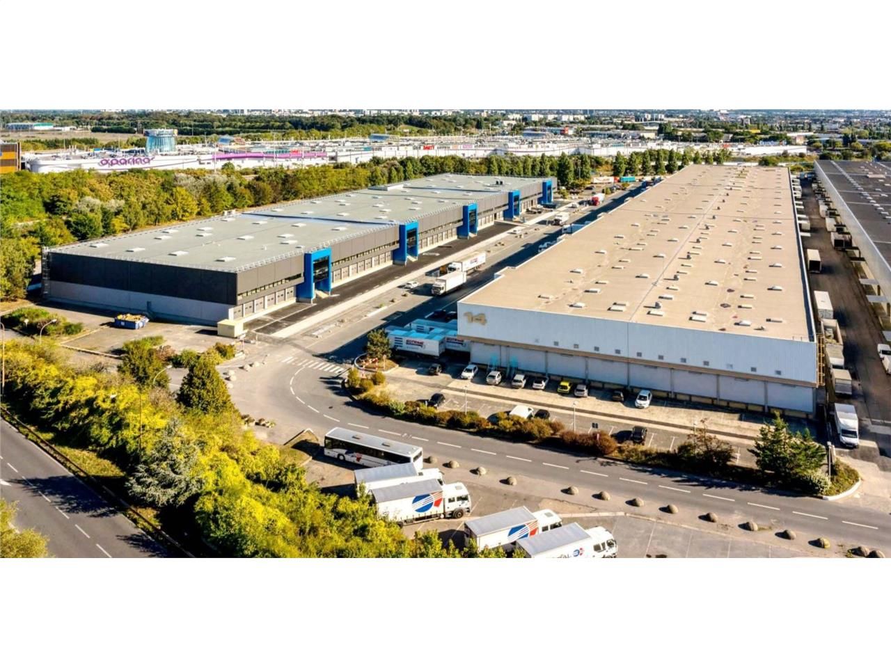 CBRE vous propose à louer, un entrepôt / local d'