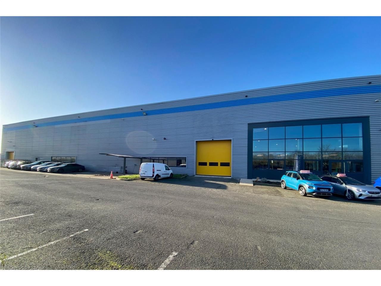 CBRE vous propose à louer, un local d'activités d