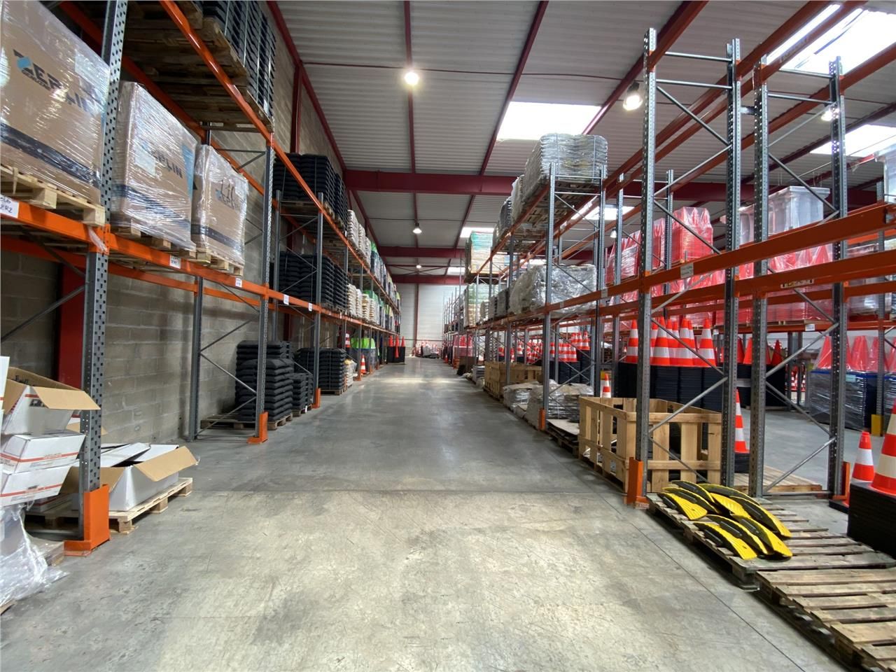 CBRE vous propose à la location, un entrepôt/loca